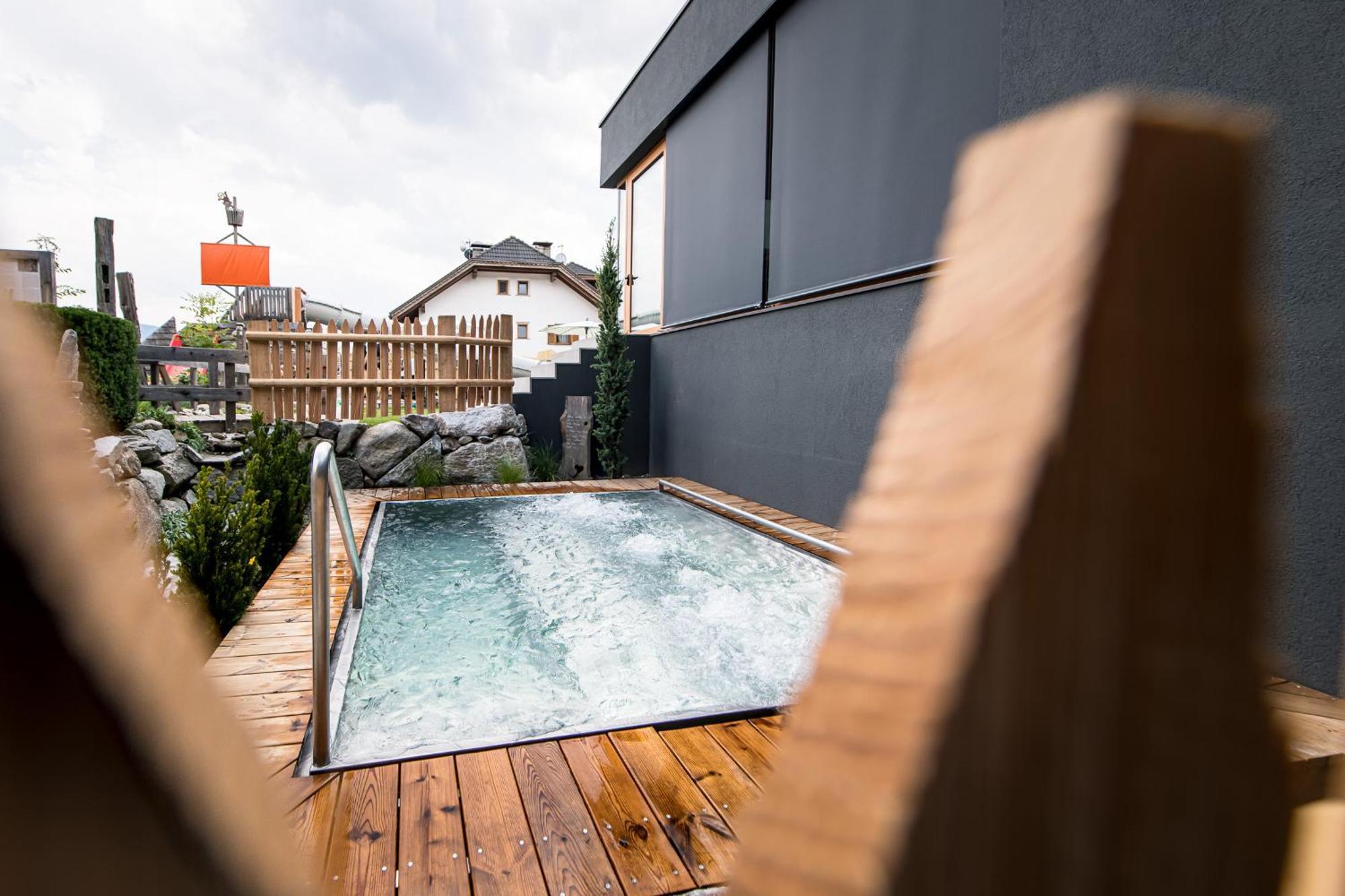 Hotel Sonnenheim Chienes Ngoại thất bức ảnh